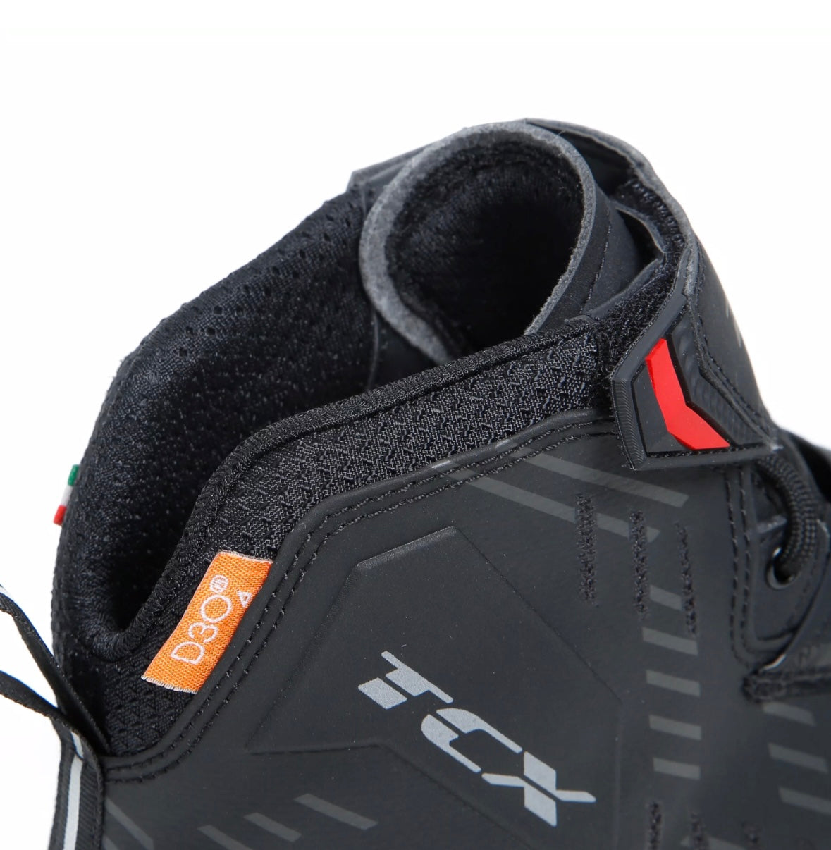 TCX R04D WP Black – Scarpe Moto Uomo Impermeabili Certificate CE